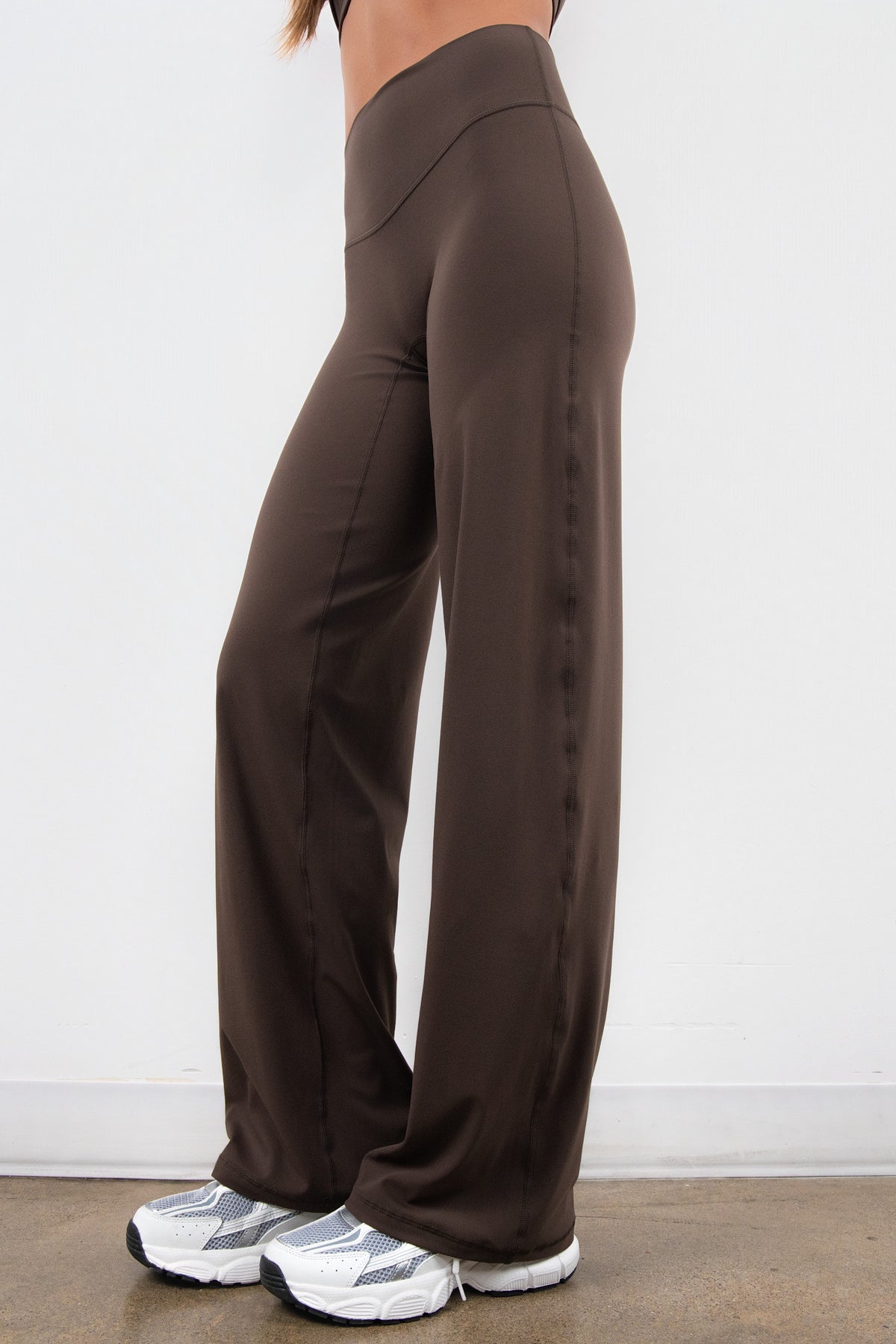 Cloud II® Relaxed Trouser - Milk Chocolate