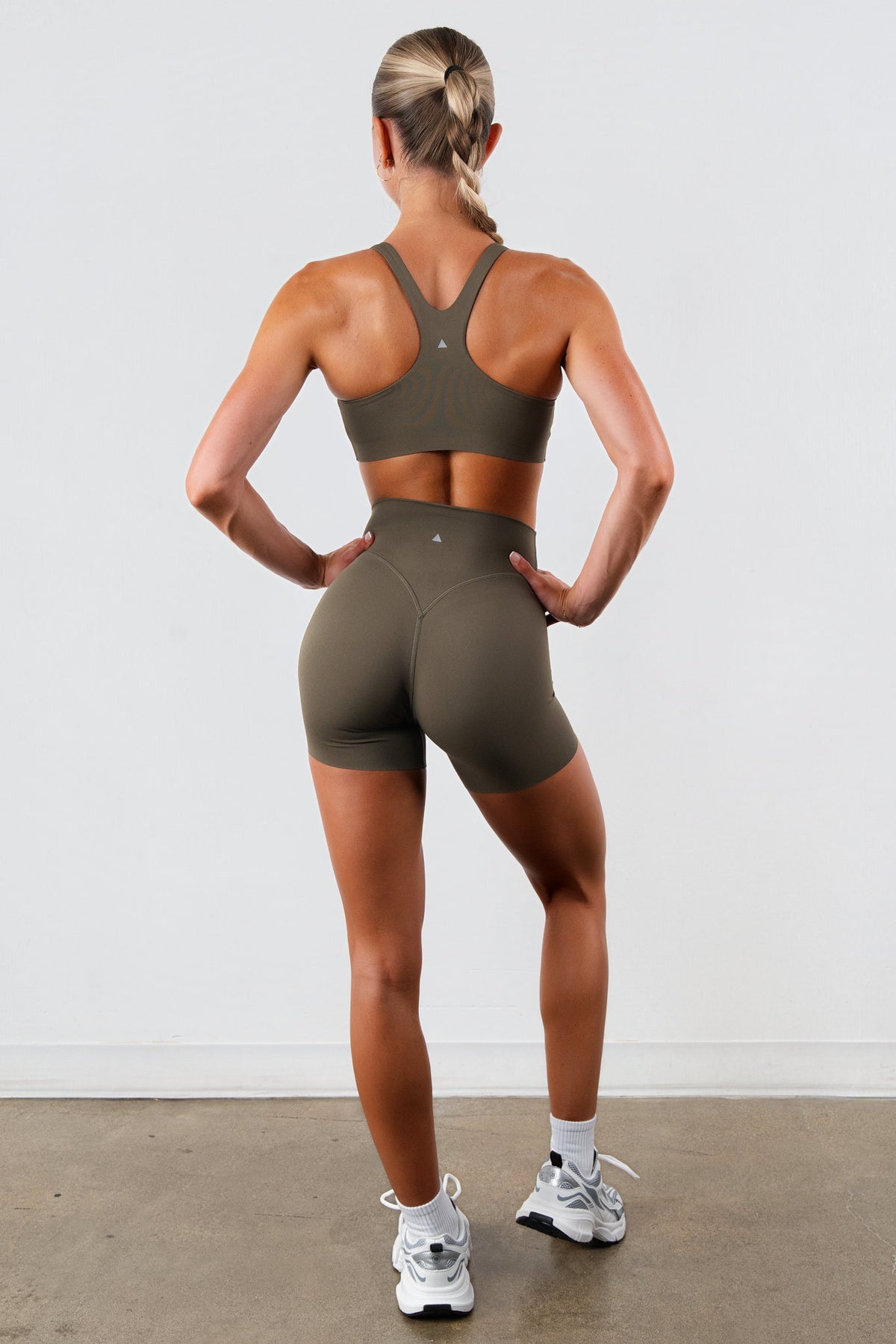 Vitality Pulse® Volley Short - Coffee