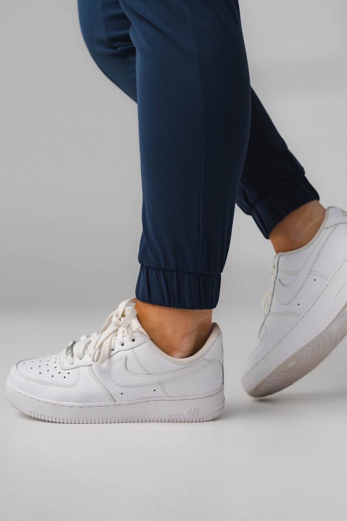 Vitality Nomad® Jogger - Navy