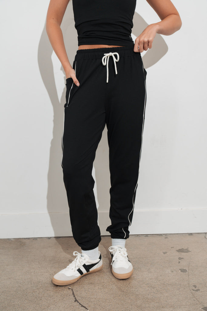 Vitality Motive® Jogger - Midnight Contrast