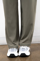 Cloud II® Relaxed Trouser - Vetiver