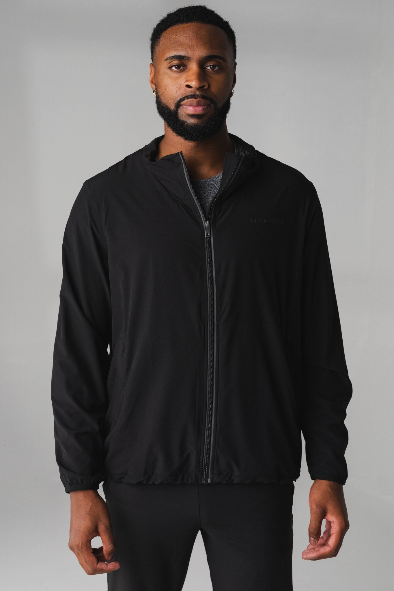 Vitality Prime Windbreaker - Men's Black Zippered Jacekt